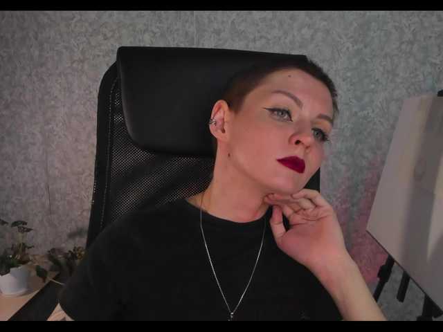 -yeshka-'s BongaCams show and profile