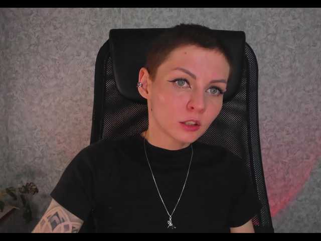 -yeshka-'s BongaCams show and profile