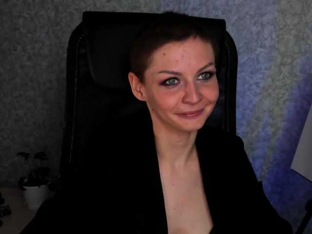 -yeshka-'s BongaCams show and profile