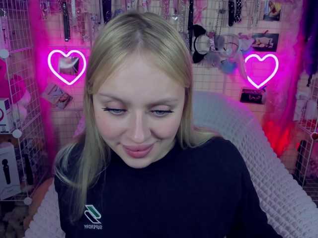  MindyKally chat room