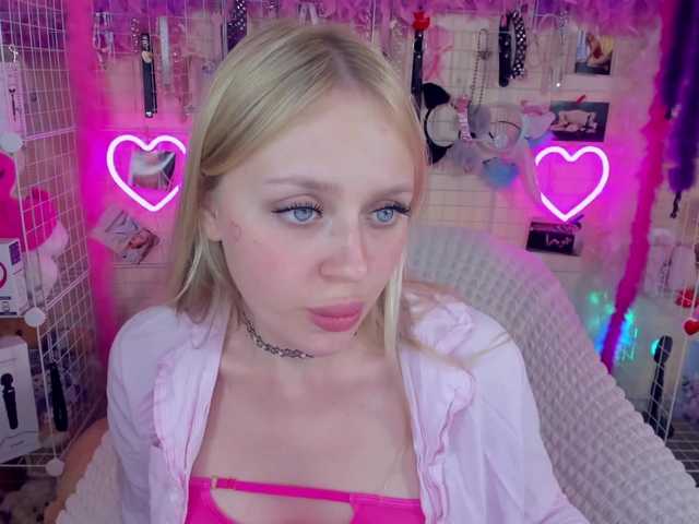  MindyKally chat room