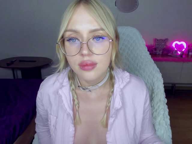 MindyKally
