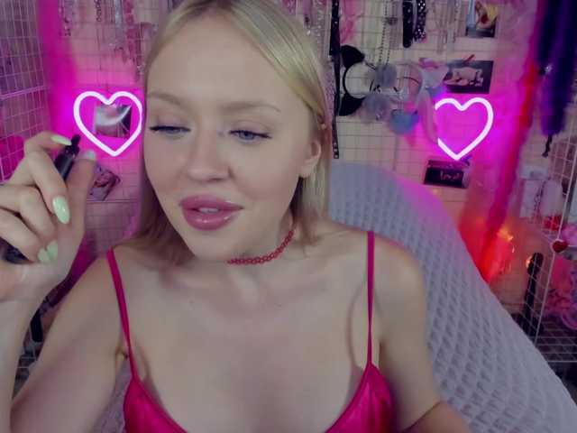 MindyKally chat room