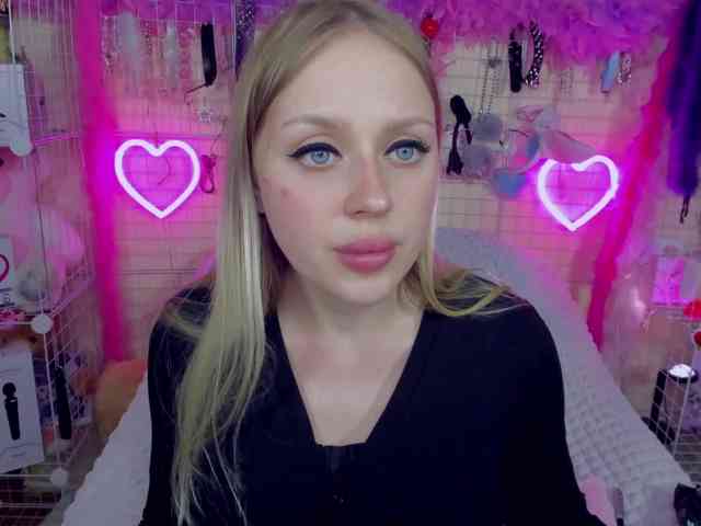 MindyKally MindyKally