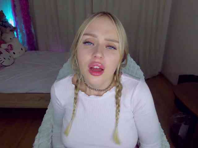 MindyKally