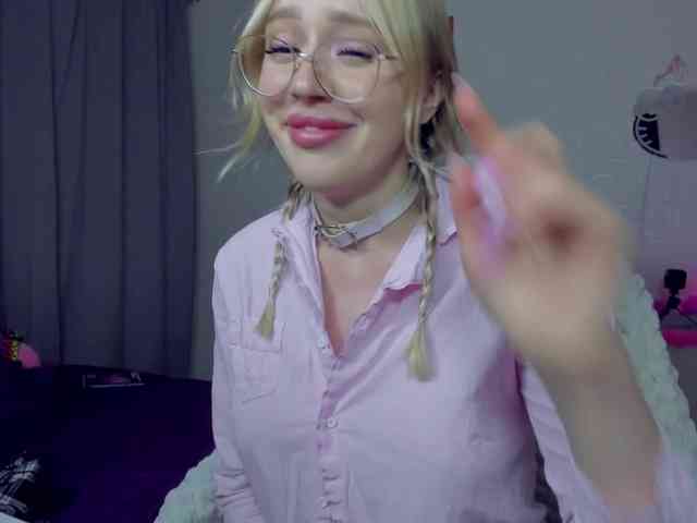 adult live cam MindyKally