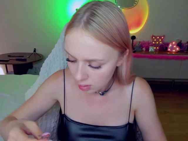 MindyKally
