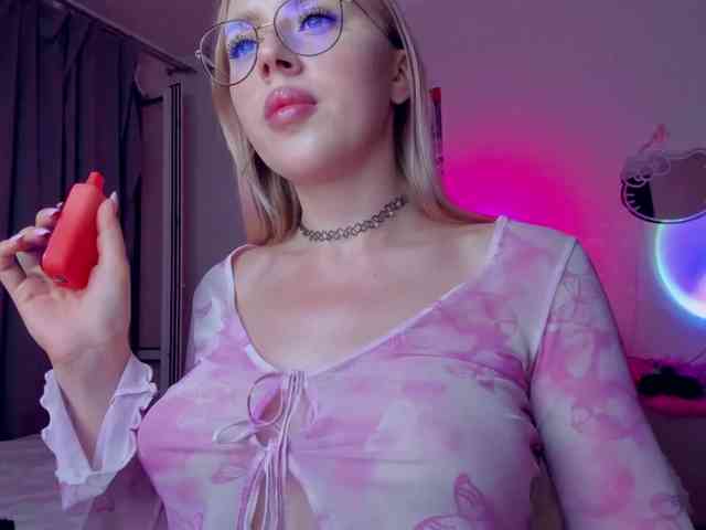 MindyKally