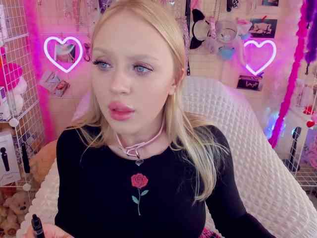 MindyKally