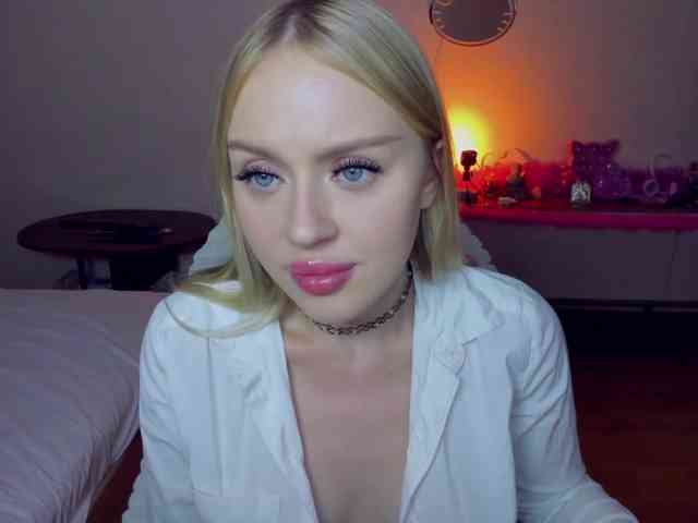 MindyKally