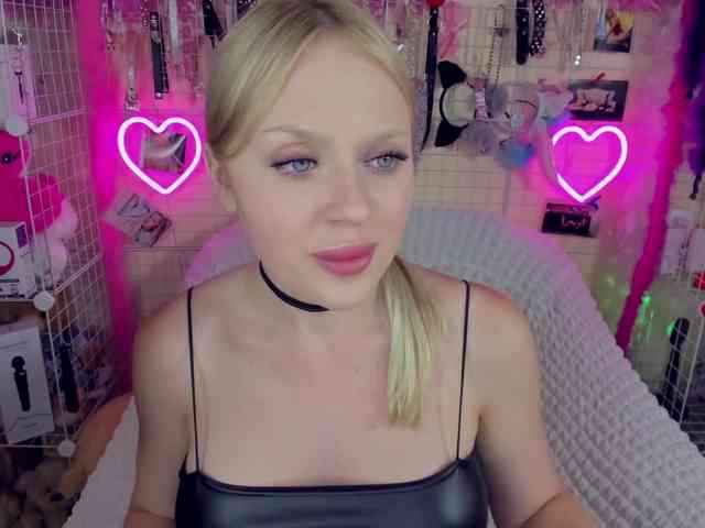 MindyKally