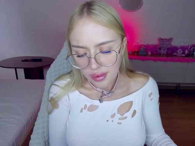webcam chat room MindyKally