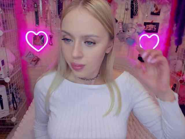 web cam show MindyKally