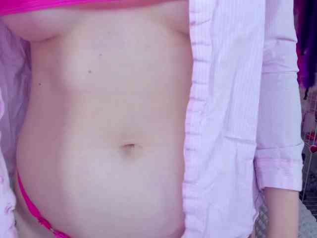 MindyKally webcam
