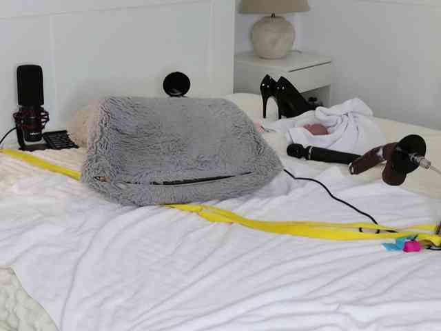 hidden web cam Emmababe