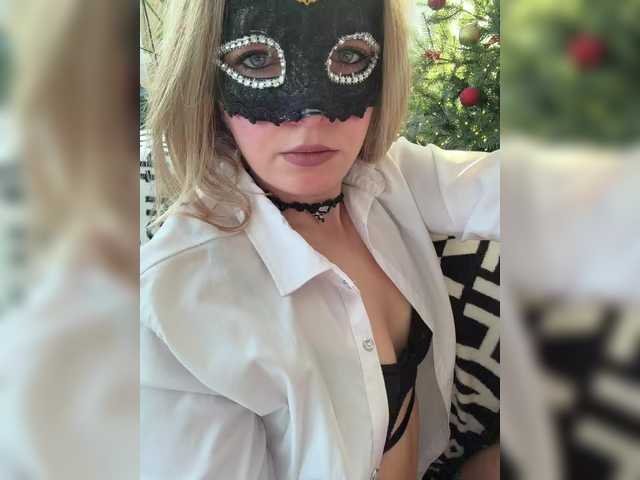 Marseillx2's BongaCams show and profile