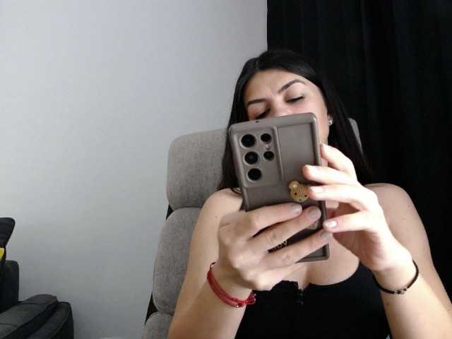 sparklyeve's BongaCams show and profile