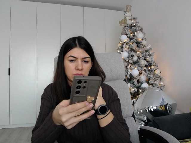 sparklyeve's BongaCams show and profile