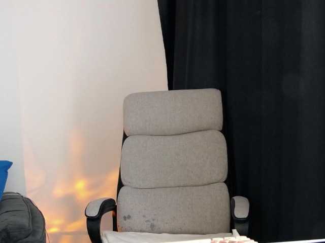 sparklyeve's BongaCams show and profile