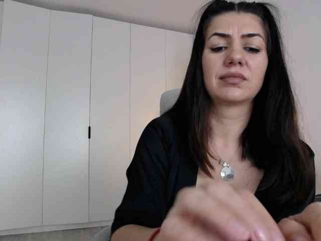 sparklyeve sparklyeve