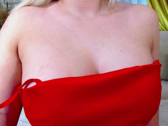 Malvvina's BongaCams show and profile