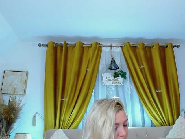 Malvvina's BongaCams show and profile