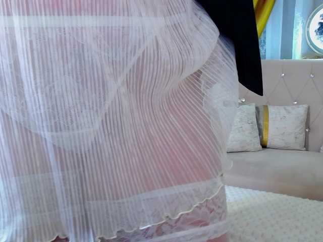 Malvvina's BongaCams show and profile