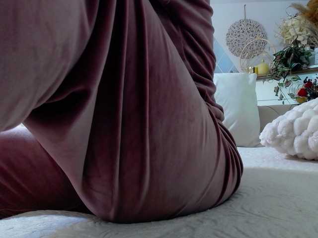 Malvvina's BongaCams show and profile