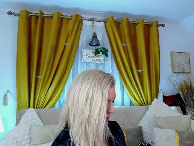 Malvvina's BongaCams show and profile