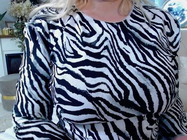 Malvvina's BongaCams show and profile