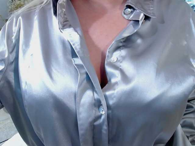 Malvvina's BongaCams show and profile