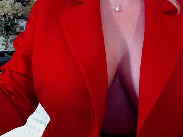 Malvvina's BongaCams show and profile