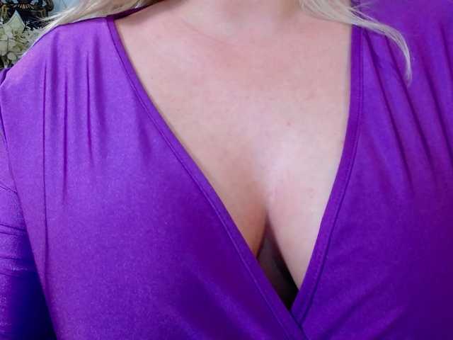 Malvvina's BongaCams show and profile