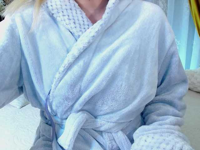 Malvvina's BongaCams show and profile