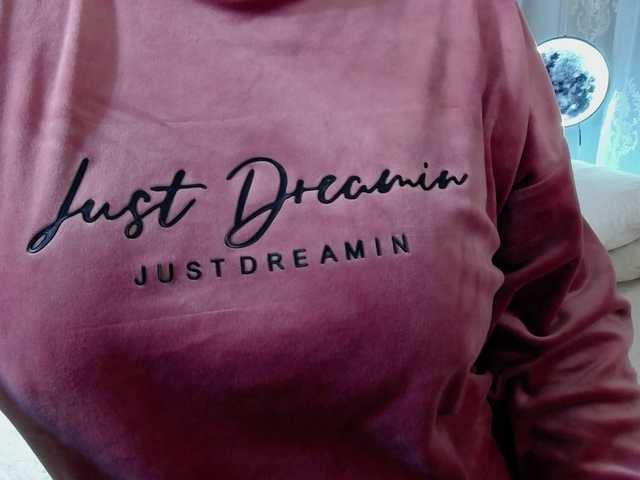 Malvvina's BongaCams show and profile