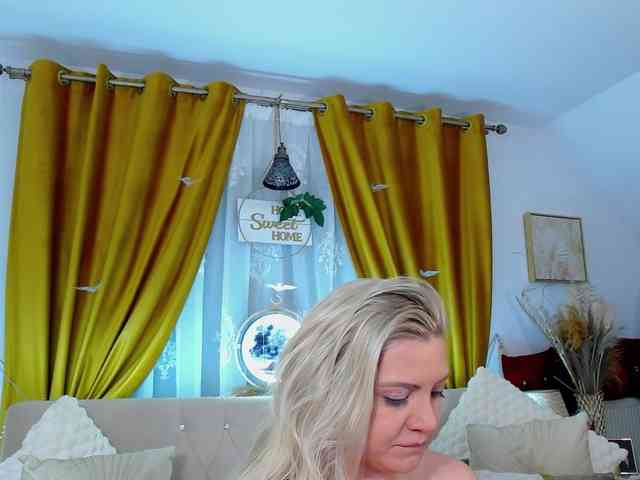 Malvvina Live Webcam on BongaCams