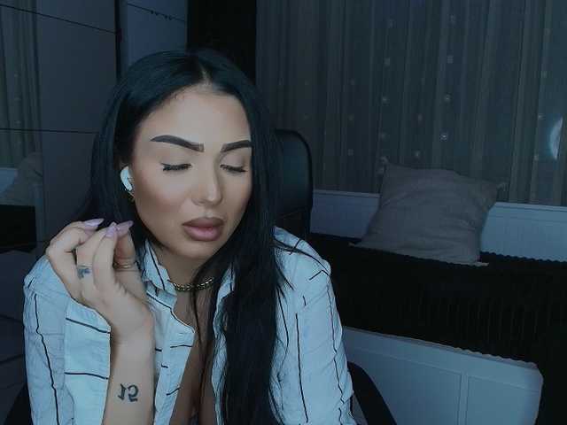 queenmeryem's BongaCams show and profile