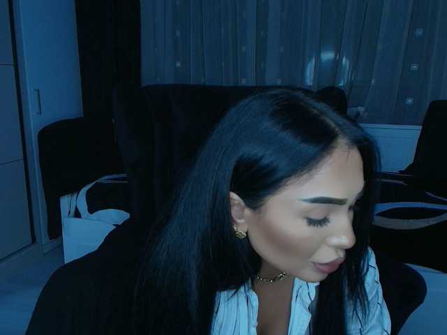 queenmeryem's BongaCams show and profile