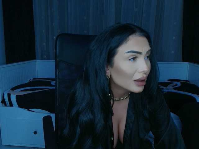 queenmeryem's BongaCams show and profile