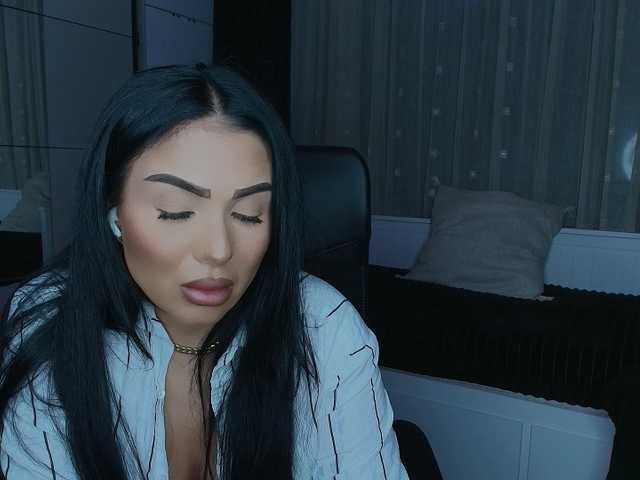 queenmeryem's BongaCams show and profile
