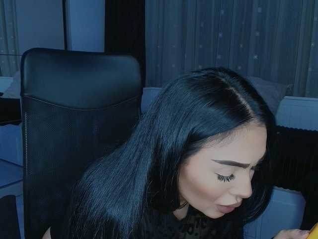 queenmeryem's BongaCams show and profile