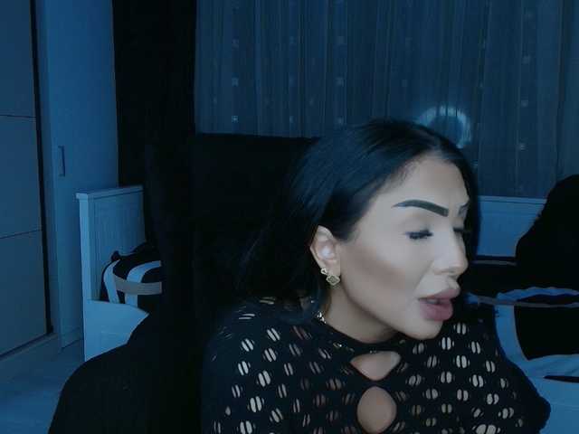queenmeryem's BongaCams show and profile