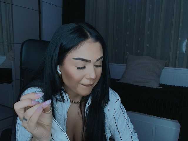queenmeryem's BongaCams show and profile
