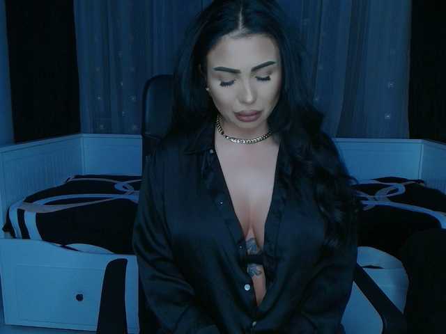 queenmeryem's BongaCams show and profile