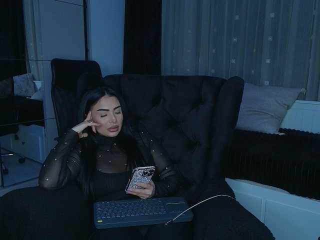 queenmeryem's BongaCams show and profile