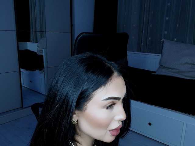 queenmeryem's BongaCams show and profile