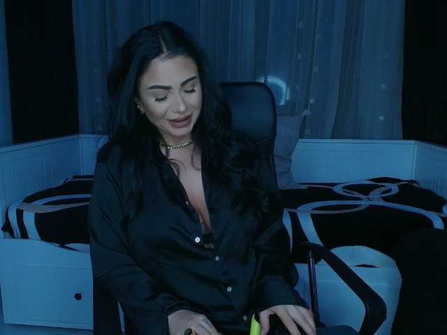 queenmeryem's BongaCams show and profile