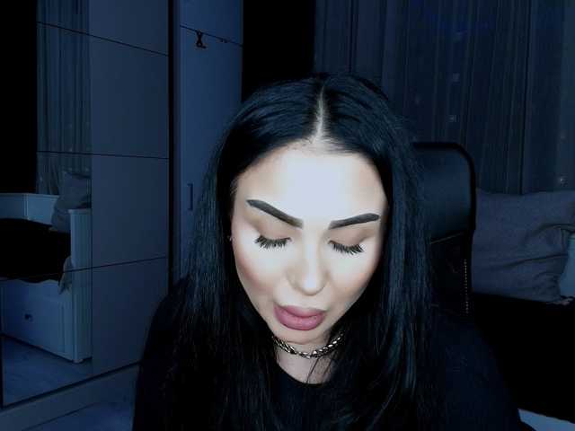 queenmeryem's BongaCams show and profile