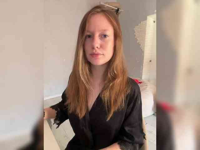 ConnieDaw bongacams