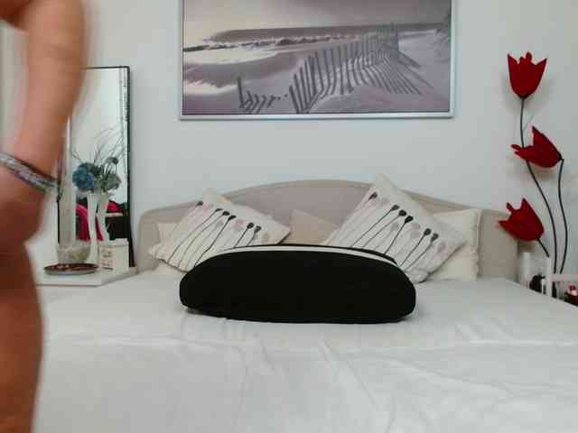 YulliaMilf webcam